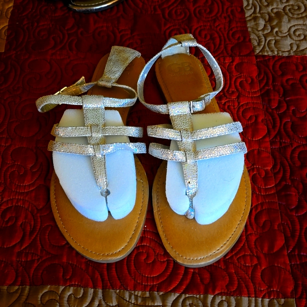 Sandals size 10 so cute on